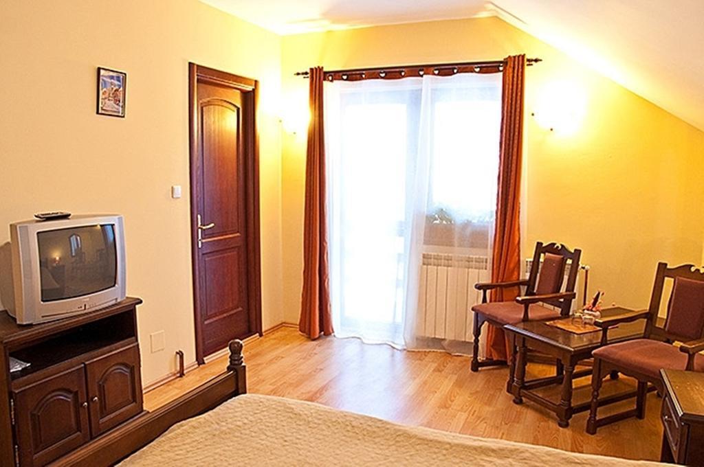 Pensiunea Poiana Verde Slanic Moldova Ngoại thất bức ảnh